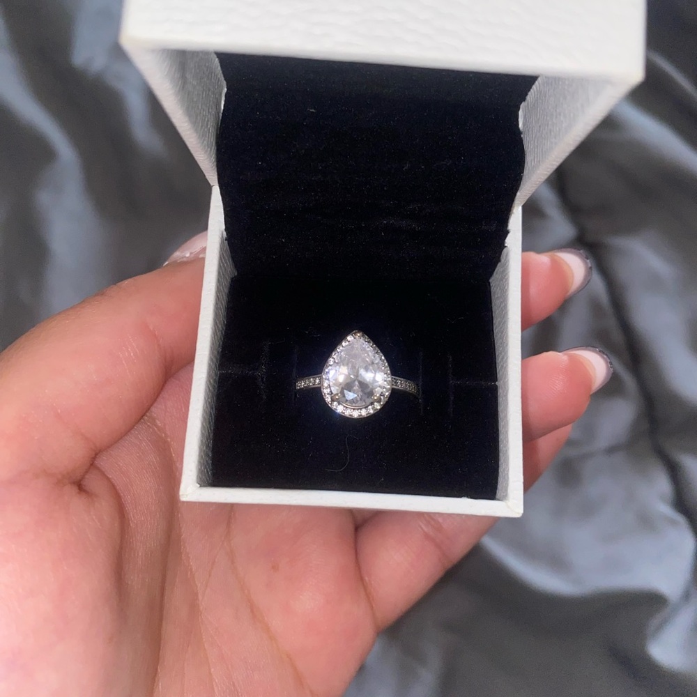 Pandora ring